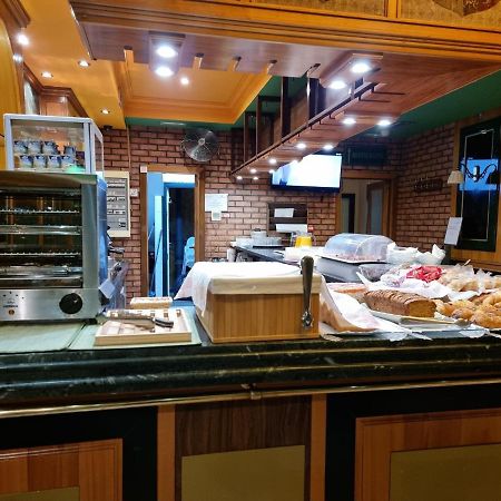 Hotel Jardin De Аранхес Екстериор снимка