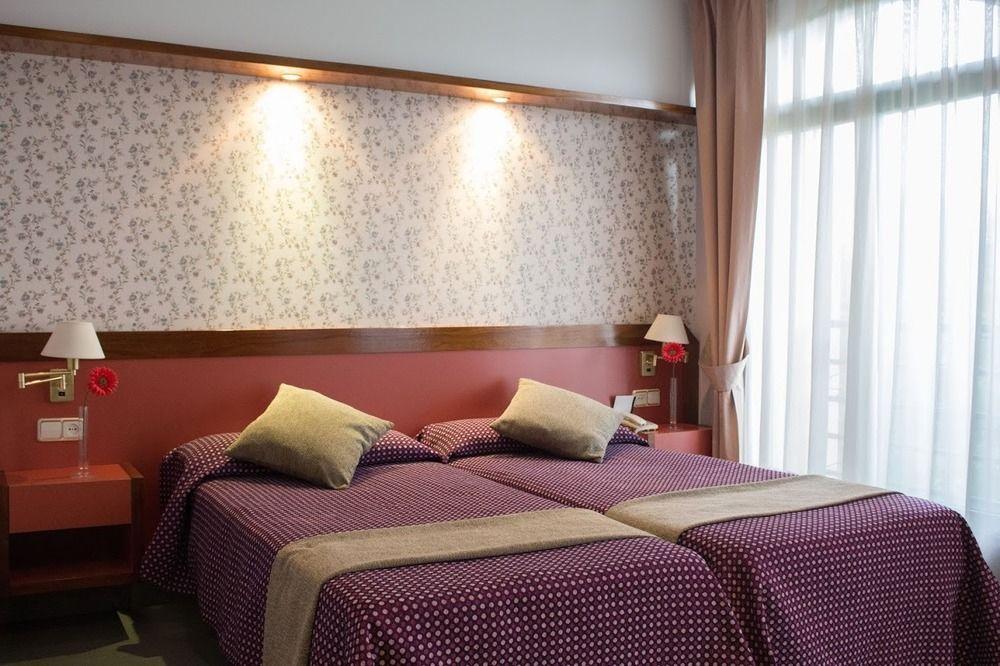 Hotel Jardin De Аранхес Екстериор снимка