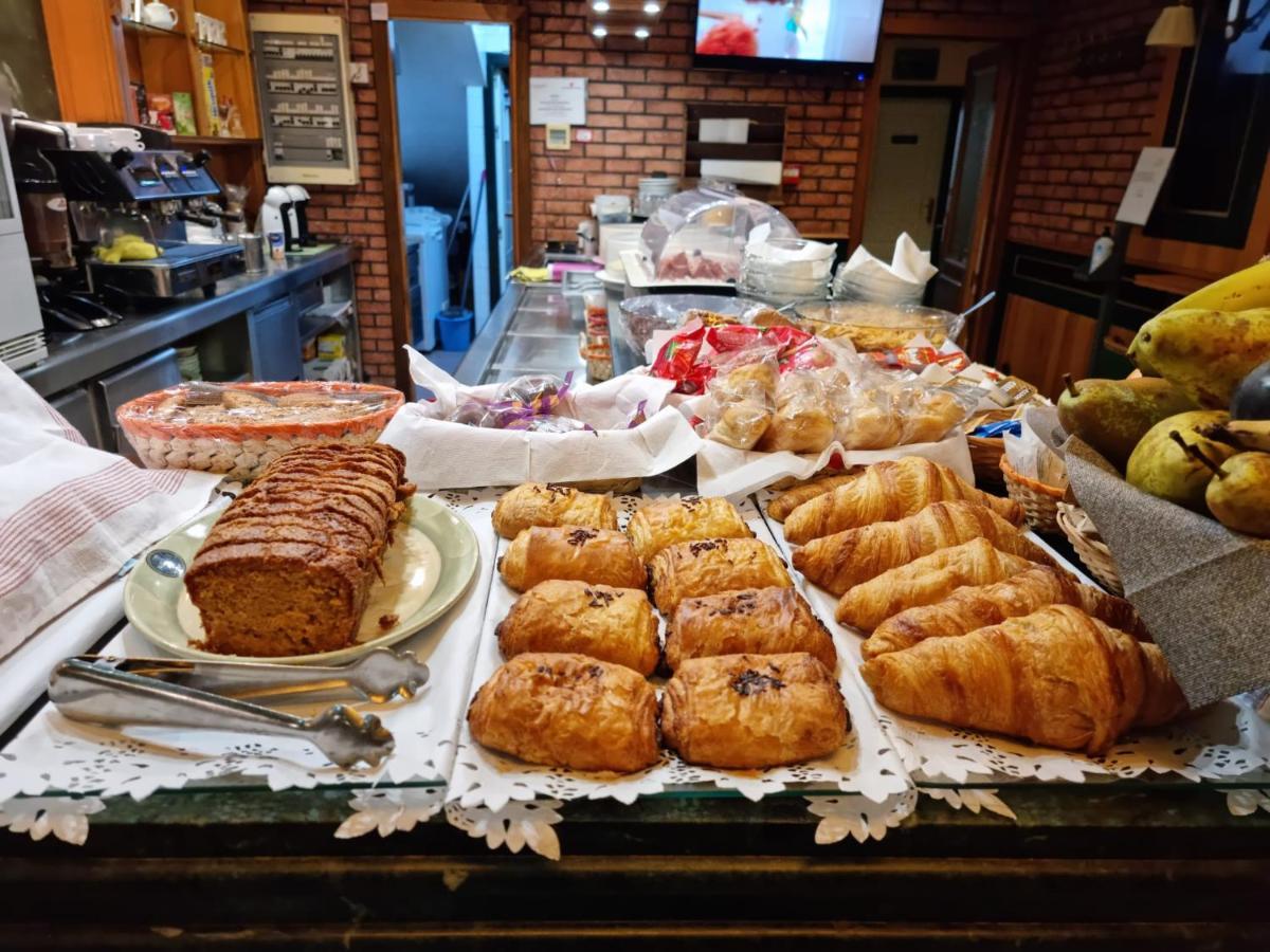 Hotel Jardin De Аранхес Екстериор снимка