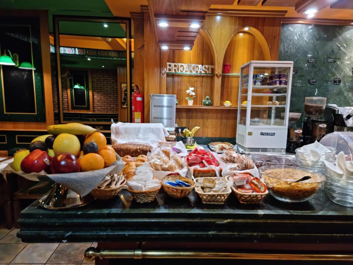 Hotel Jardin De Аранхес Екстериор снимка