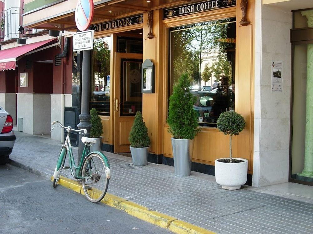 Hotel Jardin De Аранхес Екстериор снимка