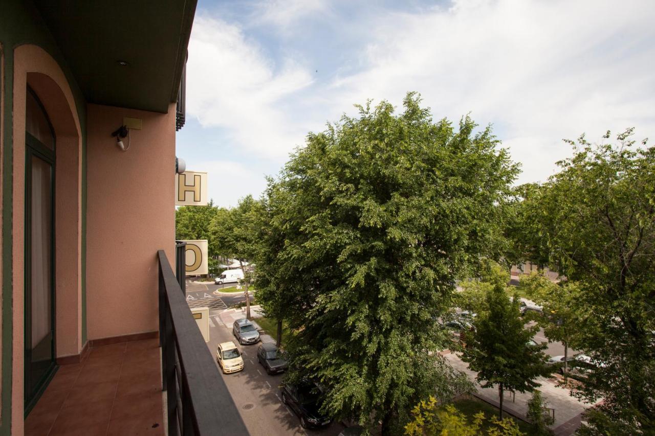 Hotel Jardin De Аранхес Екстериор снимка